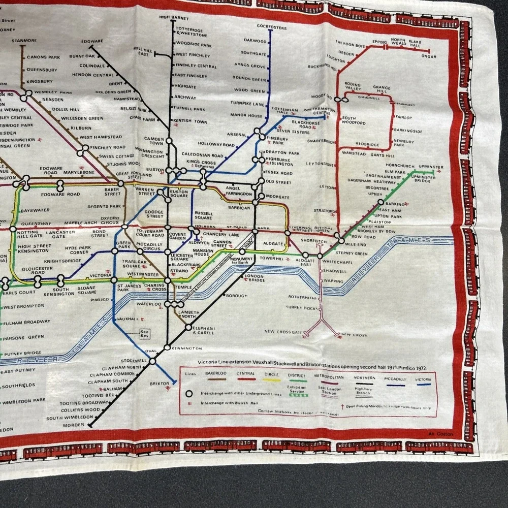 Vintage Historical Map of London Linen Tea Towel in Fabulous Condition